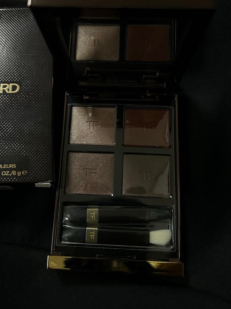 【新品美品】トム フォード アイカラークォード 03A ボディ ヒート