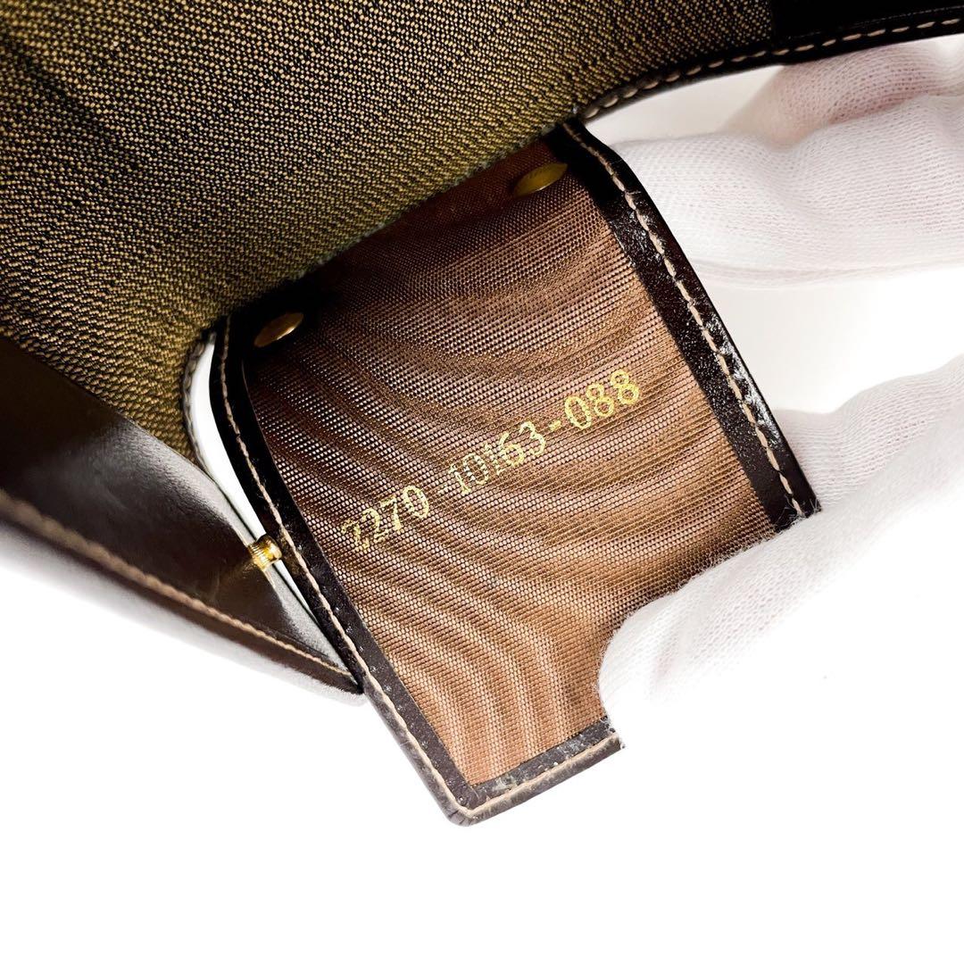 【美品】 フェンディ キーケース ズッカ キャンバス　レザー 6連 箱付