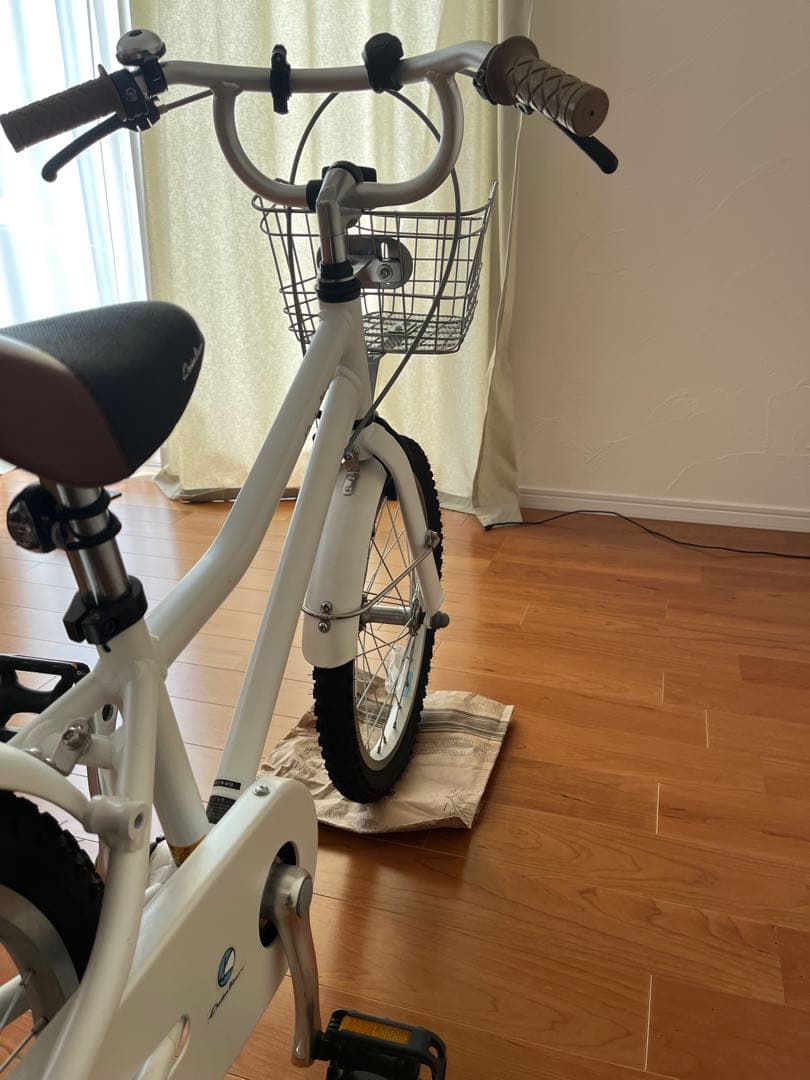 KhodaaBloom コーダブルーム子供用自転車 ホワイト 前バスケット付き