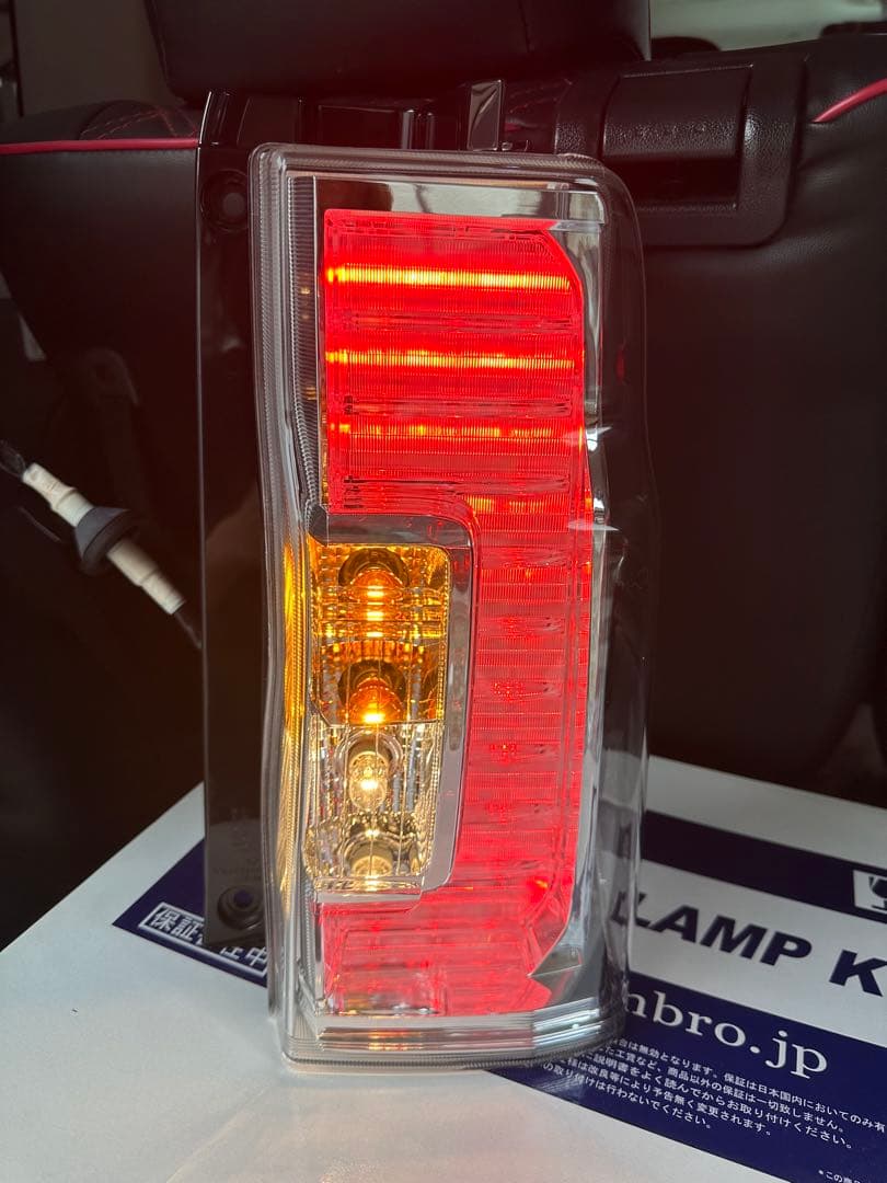 LA600S 前期 タントカスタム 純正テール 左右セット