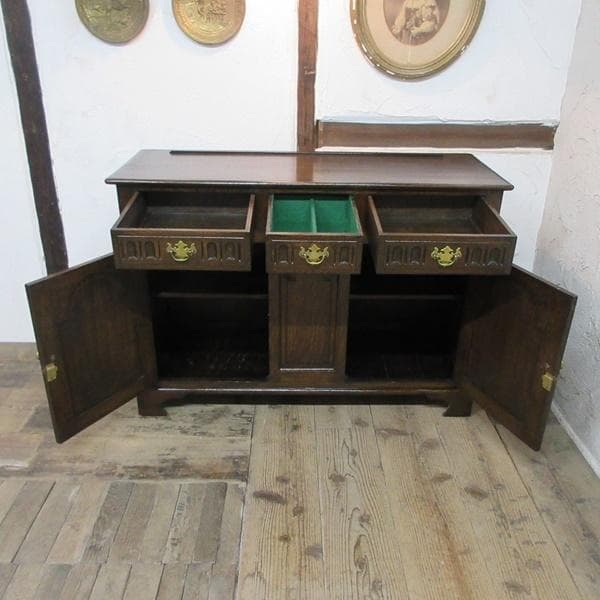 イギリス アンティーク 家具 サイドボード キャビネット 店舗什器 6806d