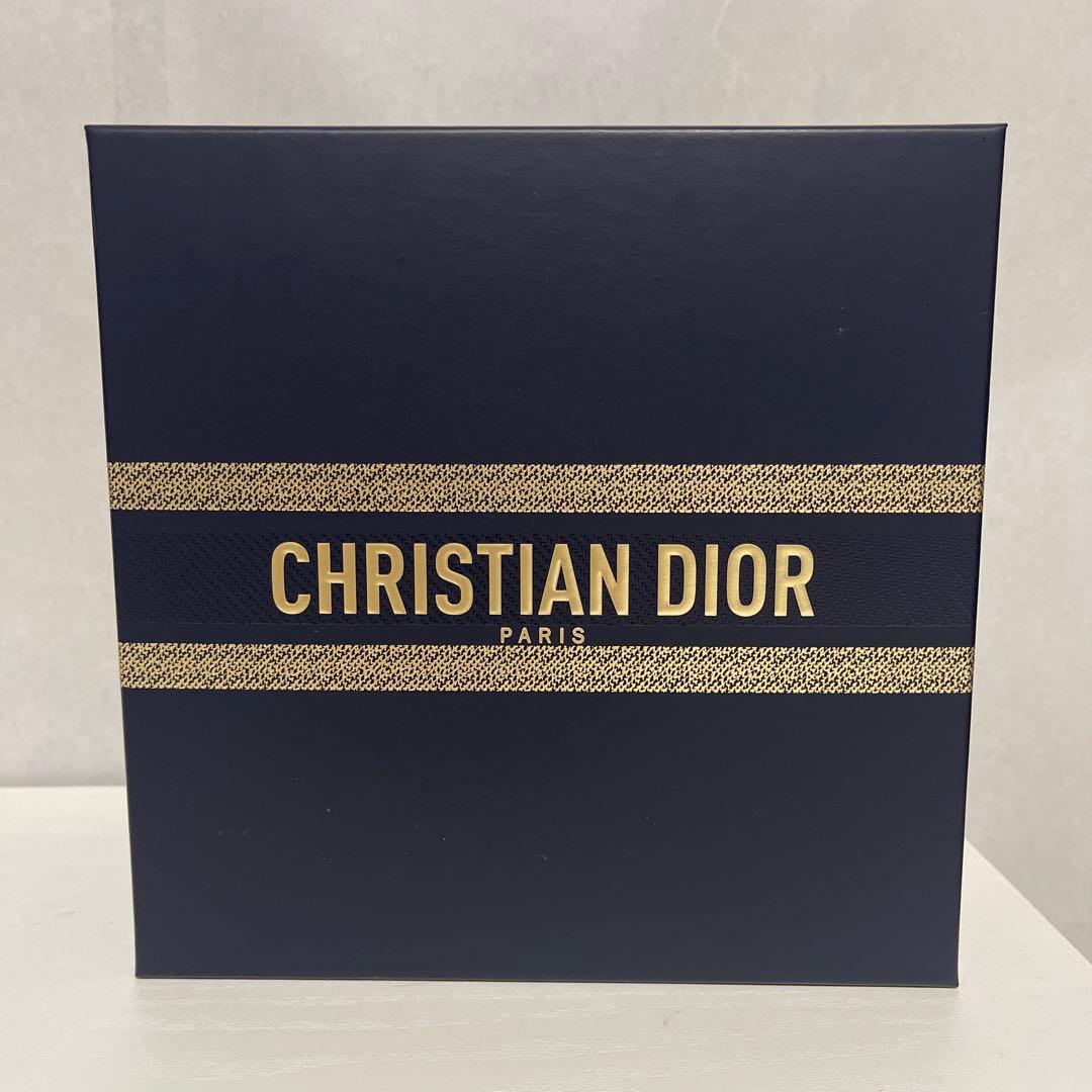 Dior ソヴァージュ