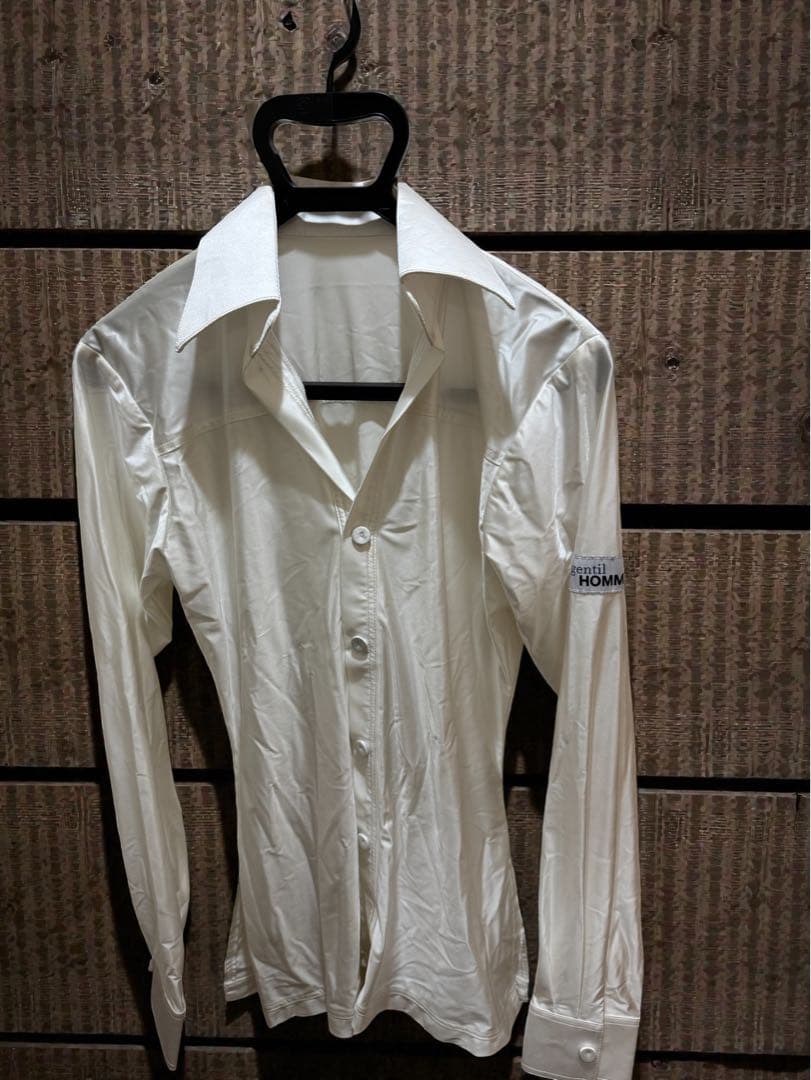 新品未使用タグ付社交ダンスgentilラテンシャツM