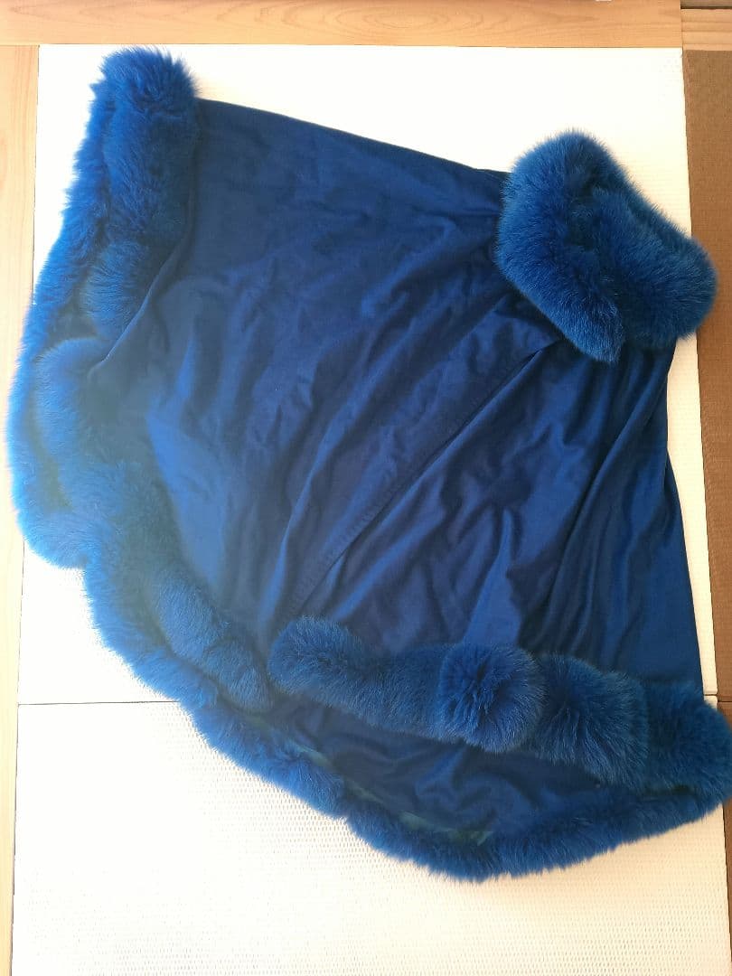 カシミヤ100%とフォックス毛皮のマント 三陽商会