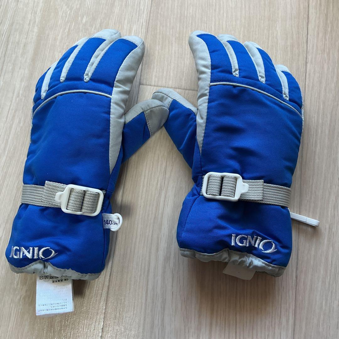 新品　スキーウェア(ジャケット&パンツ)、手袋2つ、ゴーグル