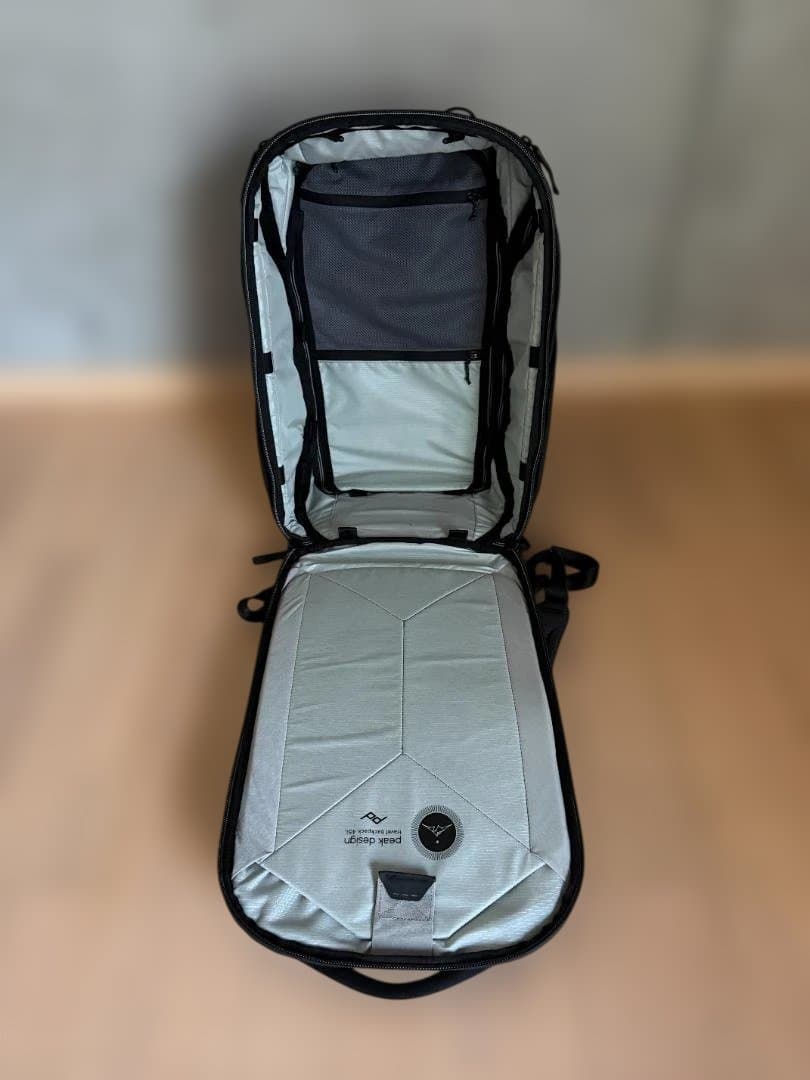 【美品】Peak Design トラベル バックパック 45L ブラック