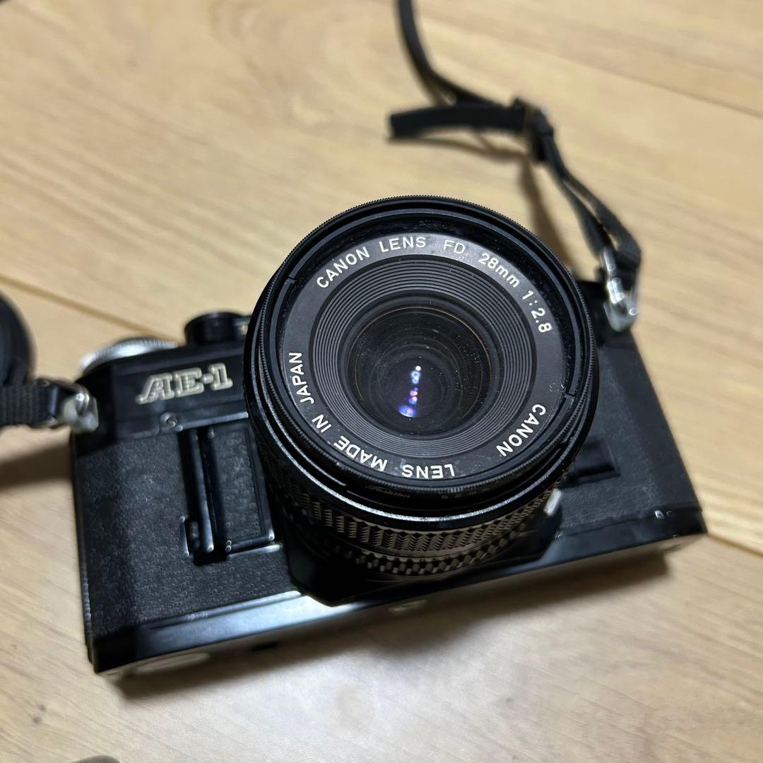 Canon AE-1 フィルム一眼カメラ 28mmレンズ付き