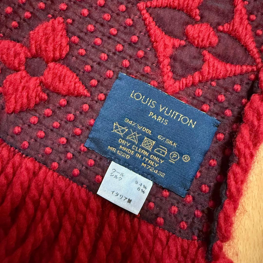 LOUIS VUITTON ルイヴィトン マフラー 赤 ロゴ