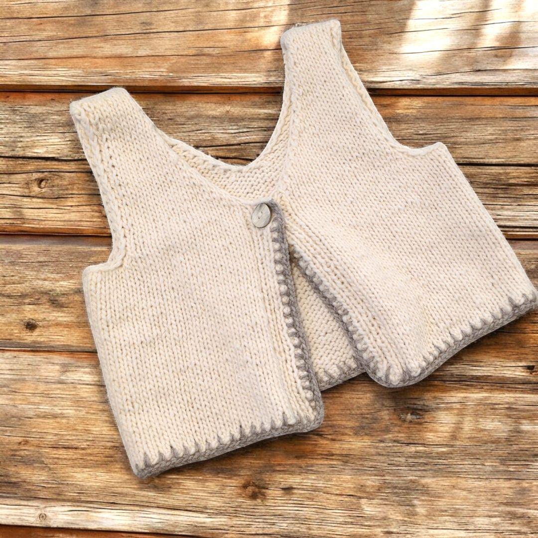 tumugu: ツムグ ローゲージ ハンドニット ベスト キナリ ウール100%