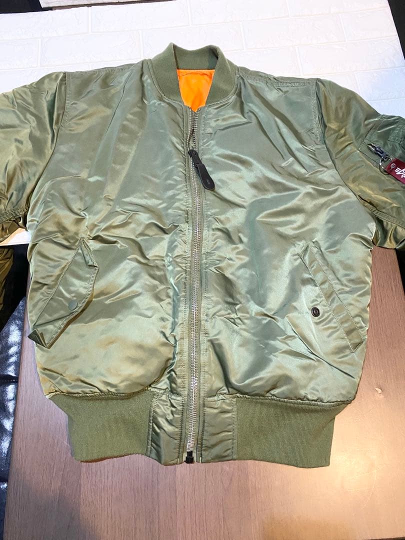 うえALPHA INDUSTRIES MA-1 フライトジャケット