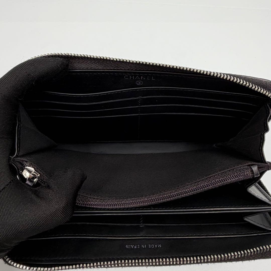 【美品】シャネル 長財布 エナメル パテント マトラッセ ココマーク 黒 820