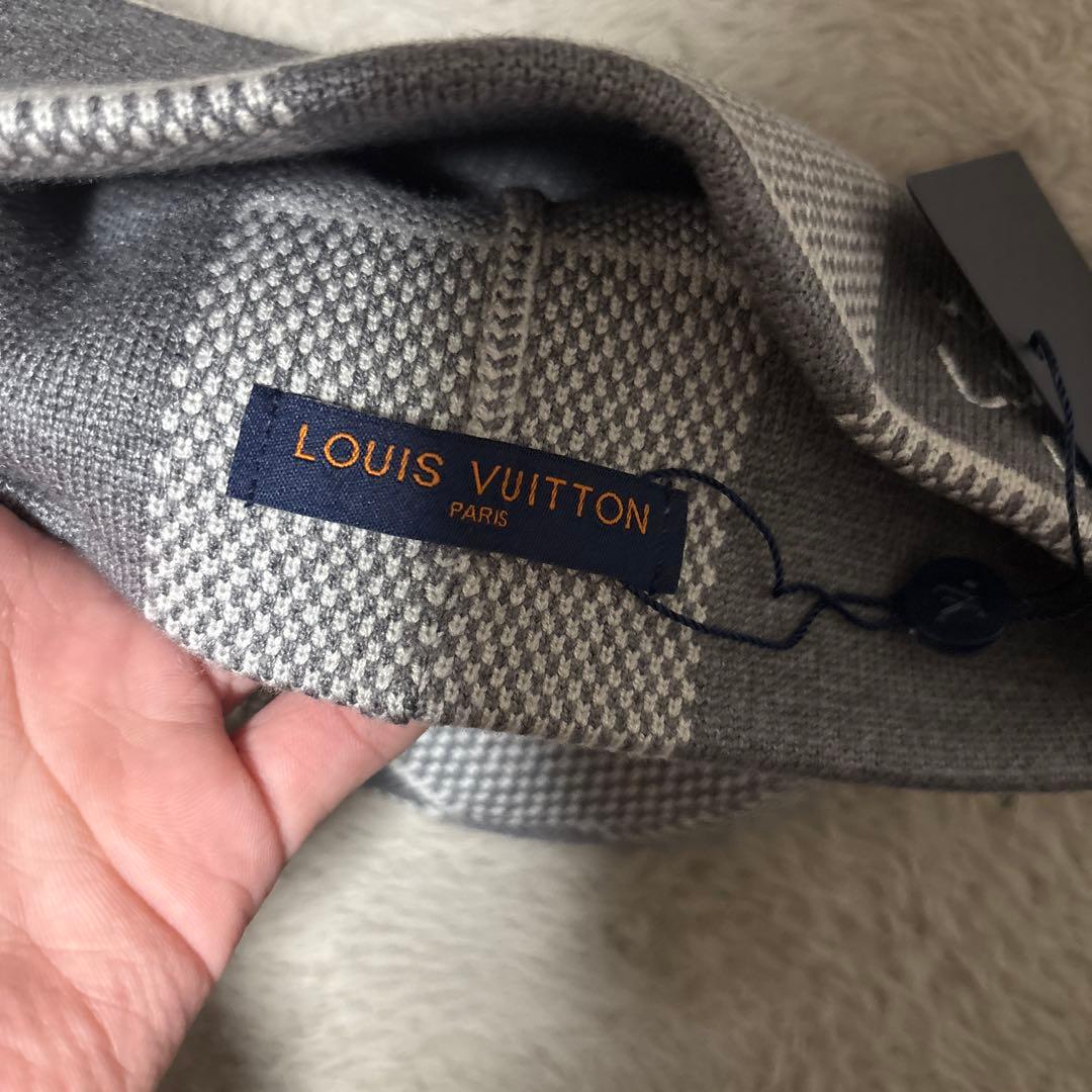 LOUIS VUITTON グレーニット帽