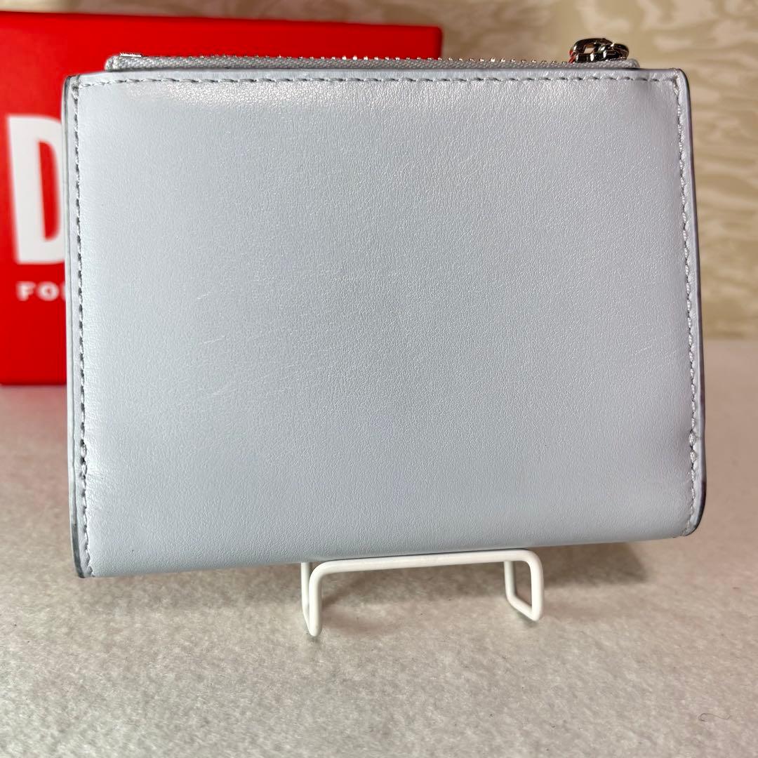 未使用品　DIESEL ディーゼル　 二つ折り財布 ホワイト