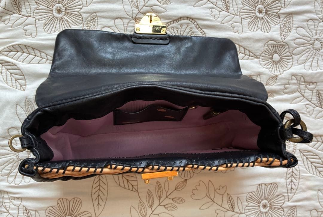 ebagos エバゴス　牛ソフト　ソフトショルダー　ブラック