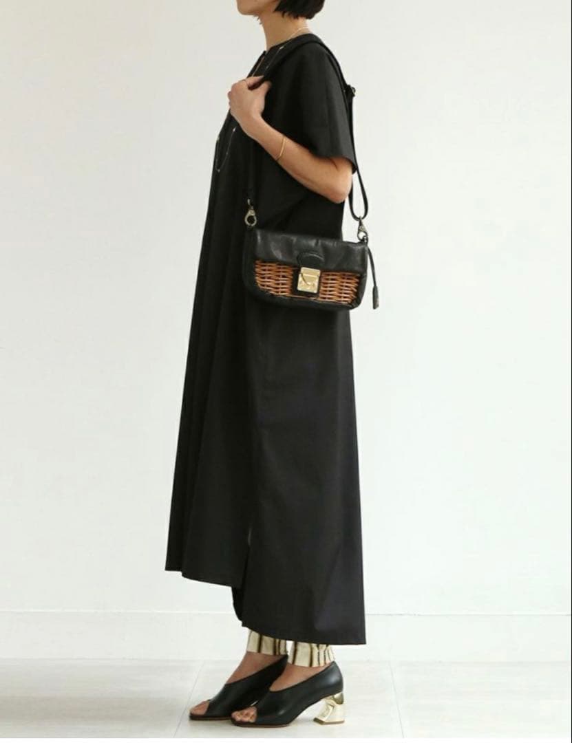 ebagos エバゴス　牛ソフト　ソフトショルダー　ブラック