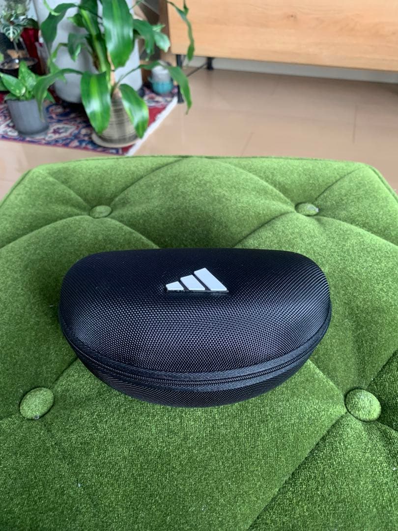 adidas SP Sunglasses ブラック　二月上旬に発送‼️ラスト商品‼️