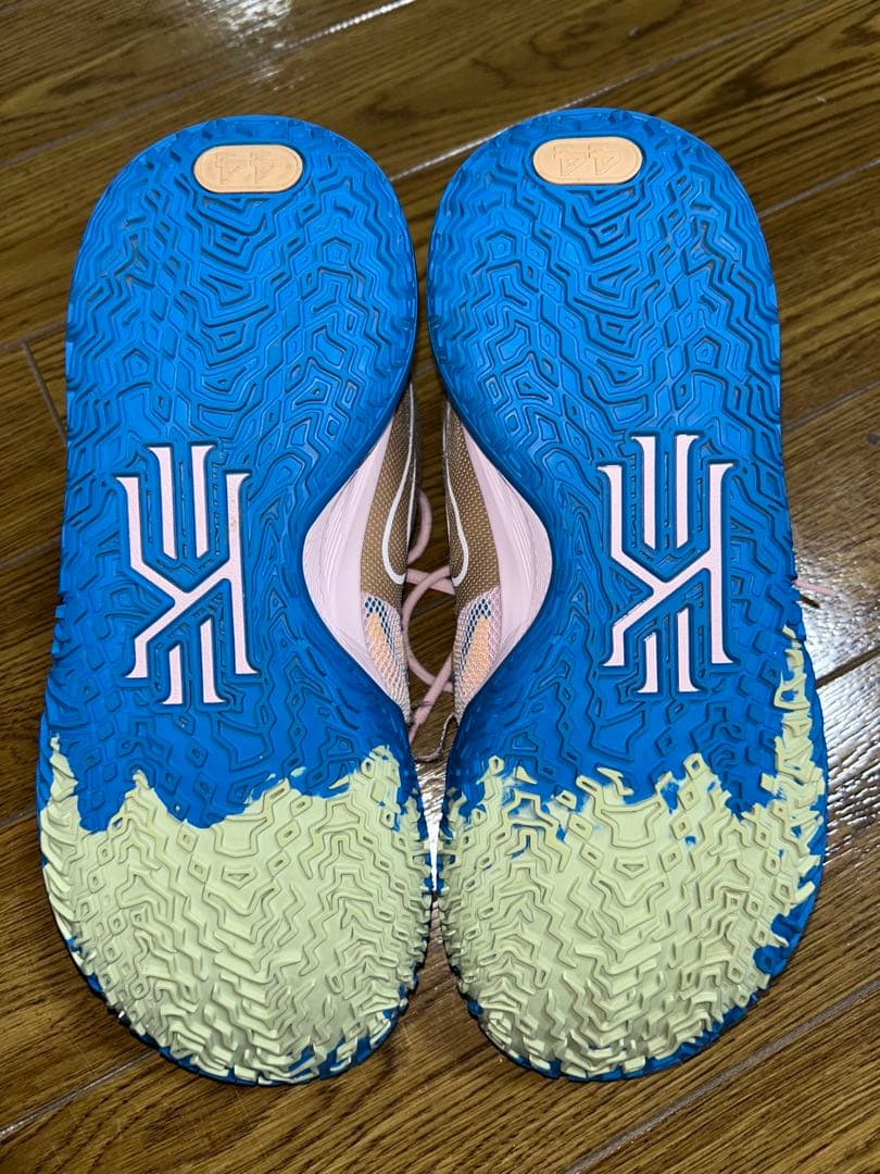 シューズ(男性用) NIKE KYRIE 7 EP '1 WORLD 1 PEOPLE