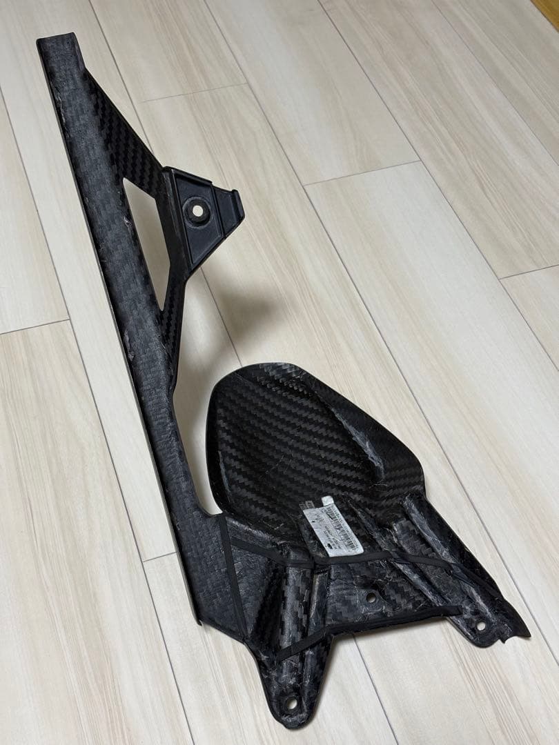 美品 KTM 1290 super Duke R チェーンガード リアフェンダー