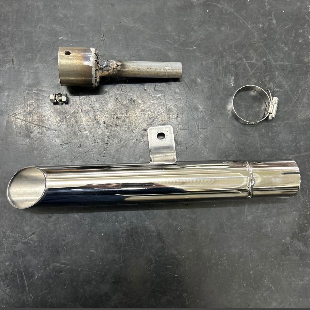 t*4様 SR400 ワンオフ ステンレス鏡面ベリーショートスラッシュカットマフ