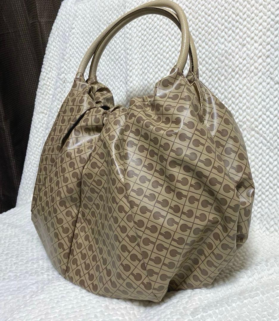 みこちゃん様 ゲラルディーニ ソフティ トートバッグ 肩掛け可能 A4可