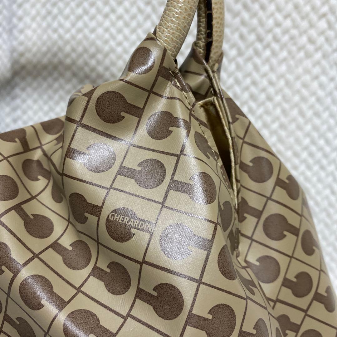 みこちゃん様 ゲラルディーニ ソフティ トートバッグ 肩掛け可能 A4可