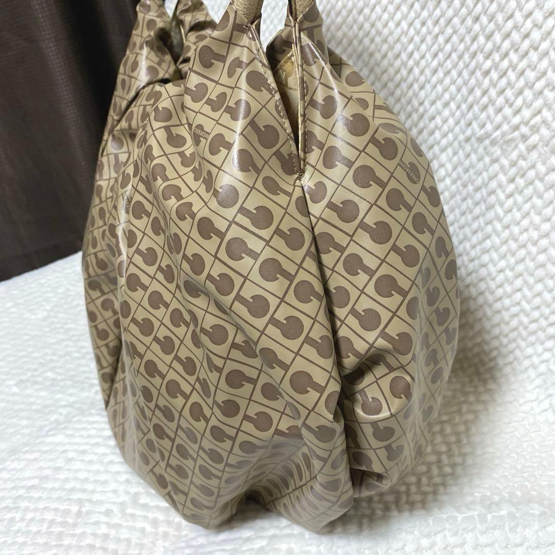 みこちゃん様 ゲラルディーニ ソフティ トートバッグ 肩掛け可能 A4可