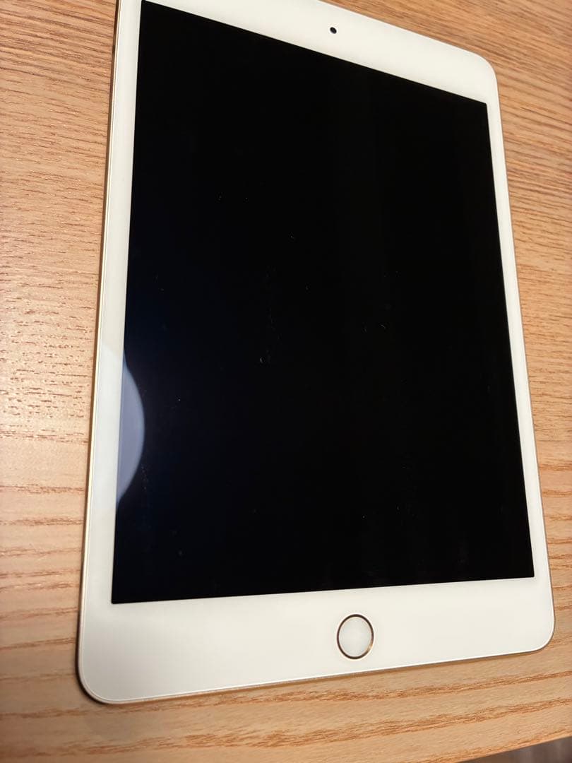 【美品】Apple iPad mini 4 128GB Wi-Fiモデル