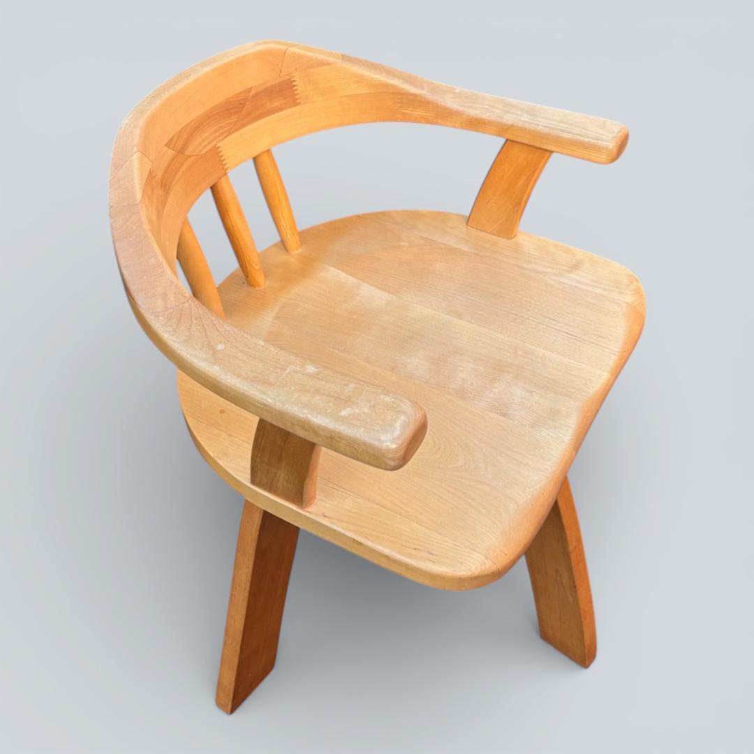 【最終価格】大川家具 回転ダイニングチェア 肘付 幅58cm 天然木 送料込②