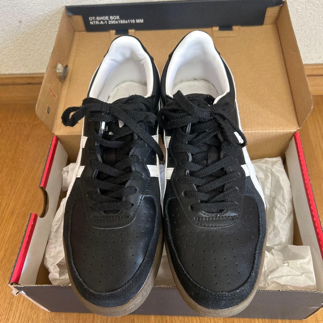 Onitsuka Tiger スニーカー ブラック/ホワイト 値下げしました。