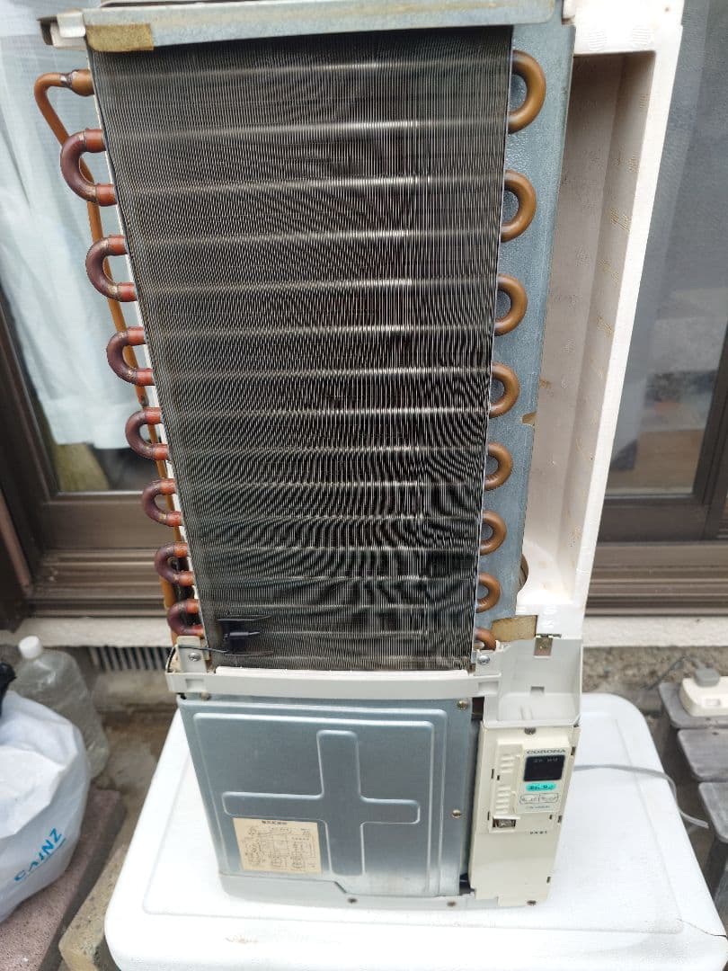 コロナ窓用エアコンバッチリ冷えます。