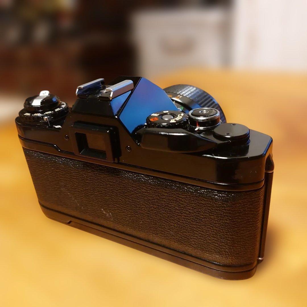 Canon AV-1 一眼レフカメラ 35mmレンズ付き