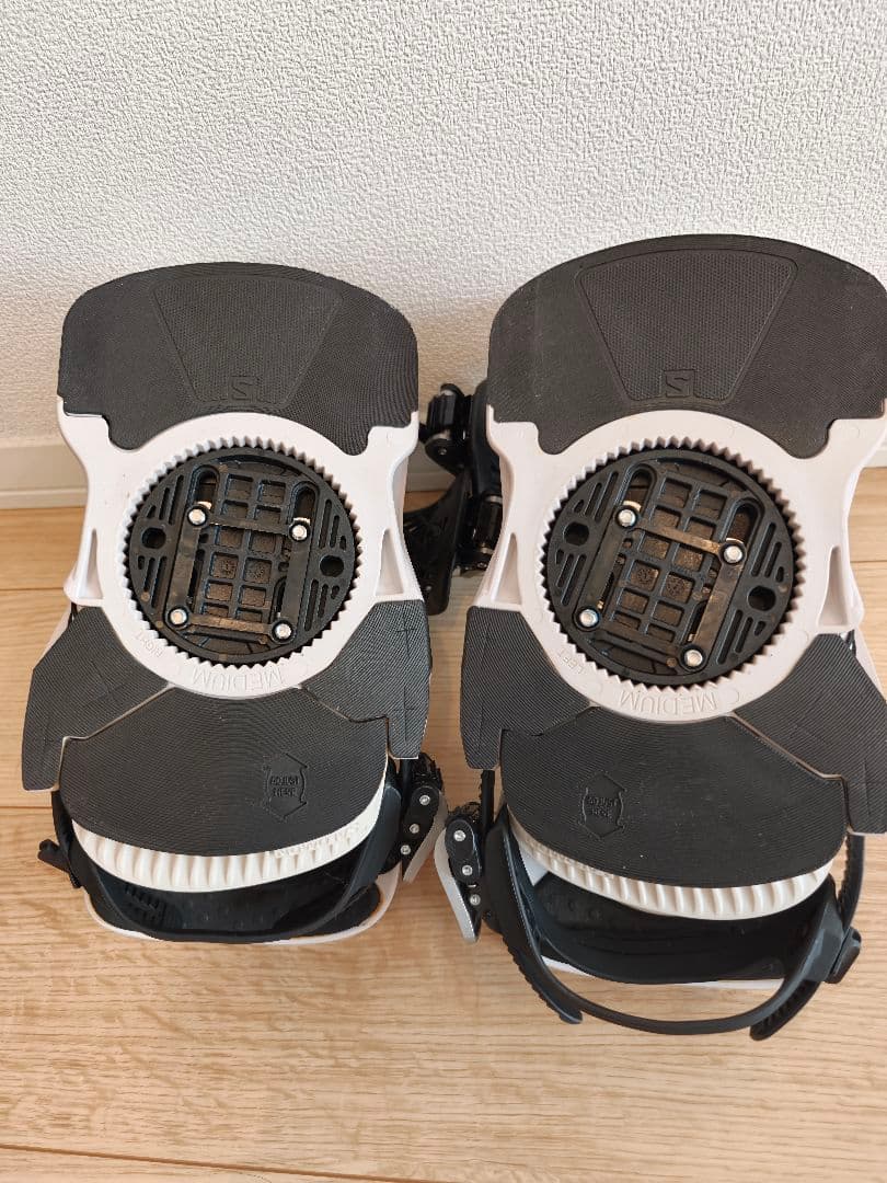 SALOMON HOLOGRAM Мサイズ 23-24モデル