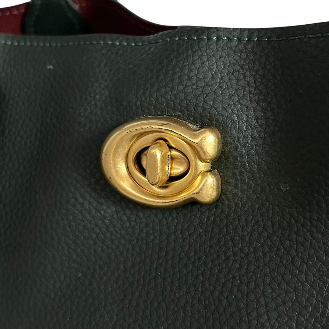 COACHコーチ ウィロウ トート シグネチャー Cロゴダークグリーン