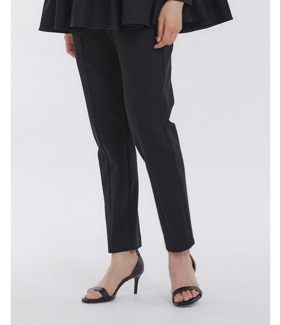 【新品未使用タグ付き】yori ヨリ　ぬくぬくスリムパンツ　ブラック　38