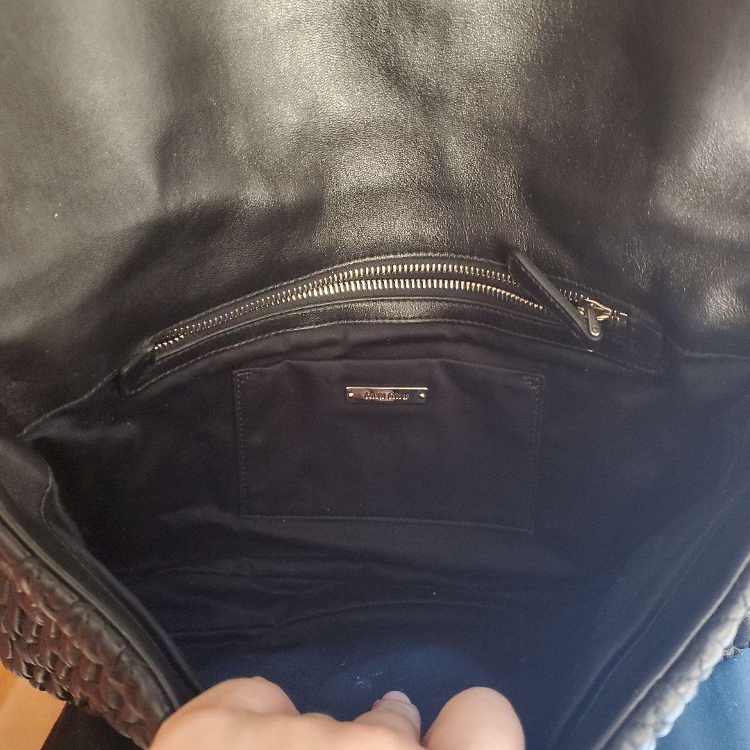 POPOmiu miu ブラック マテラッセ　ナッパ　クリスタル　クラッチ