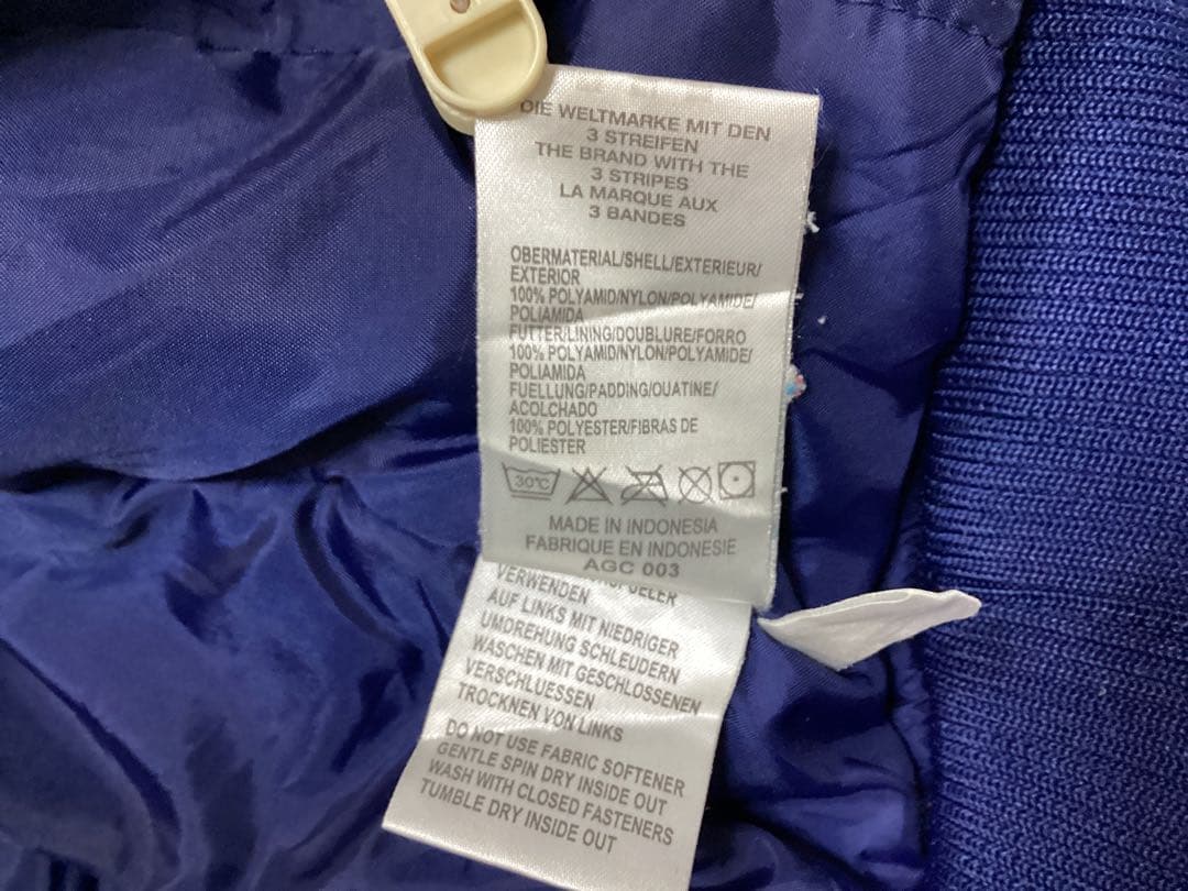 最終値下げ　アディダス　ヤンキース　スタジャン