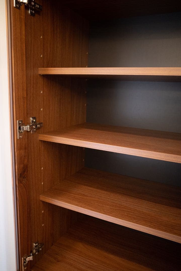 ⭐︎値下げ 3月23日まで出品 【美品】木製食器棚 ガラス扉付き