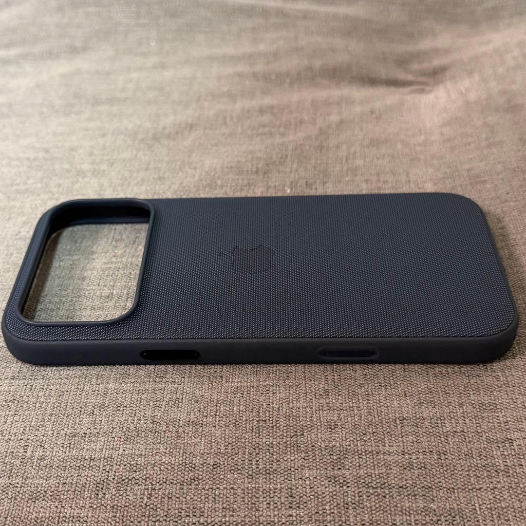 【美品】iPhone17 Pro Max 純正ケース