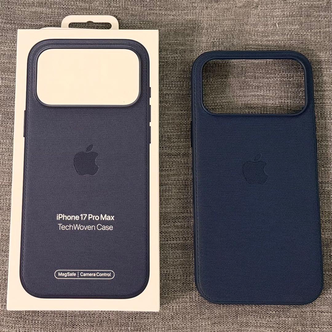 【美品】iPhone17 Pro Max 純正ケース