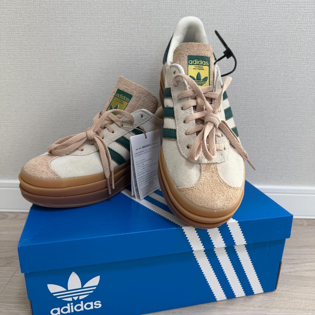 新品未使用✨アディダス ガゼル ボールド グリーン 23.5cm ID7056