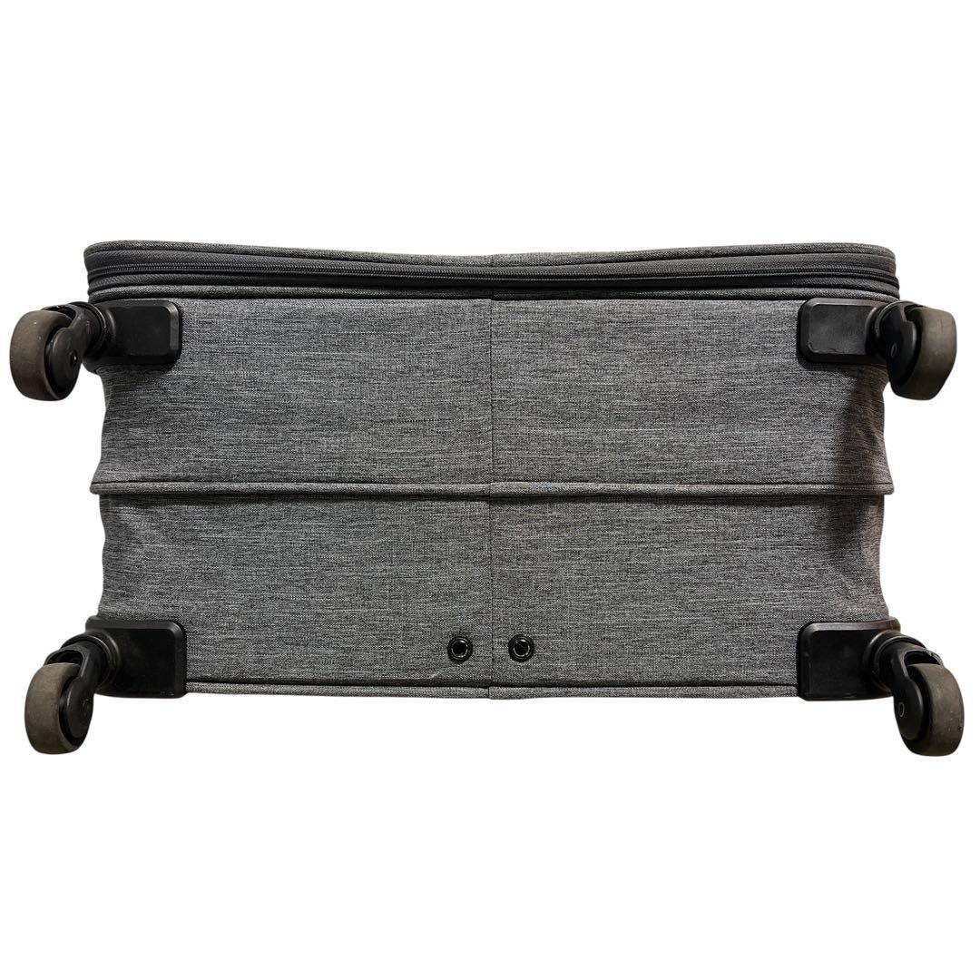 無印良品 半分の厚みで収納できるソフトキャリーケース 特大型 81L グレー