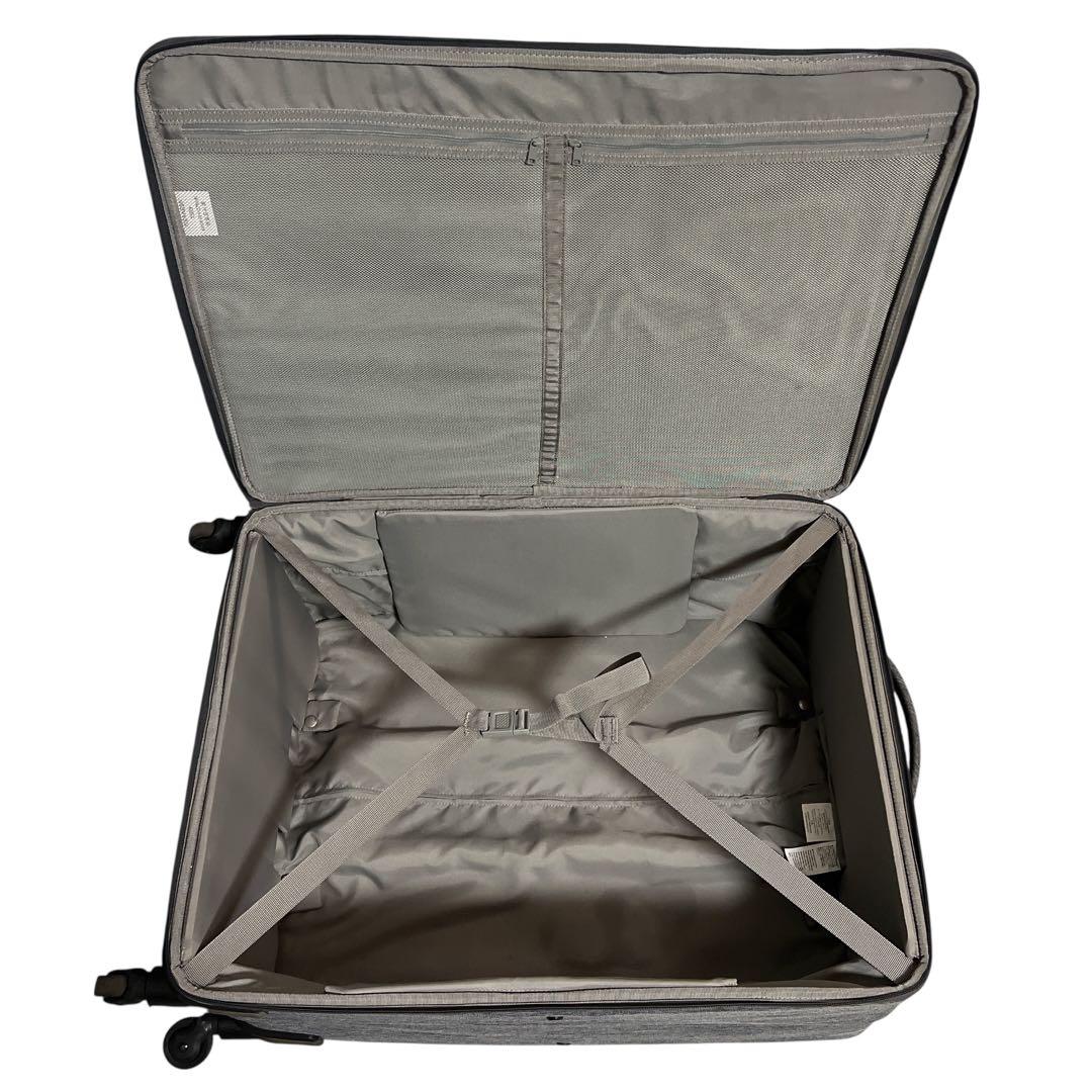 無印良品 半分の厚みで収納できるソフトキャリーケース 特大型 81L グレー