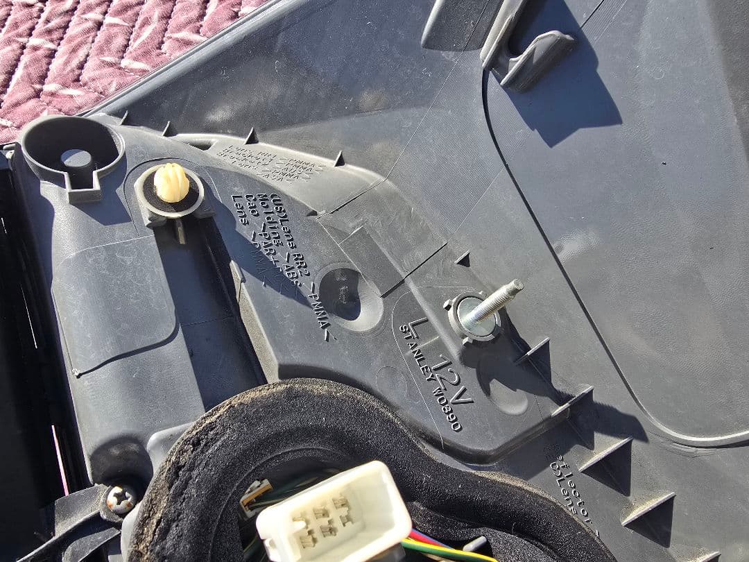 30プリウス G'z 純正テールランプ 左右セット！