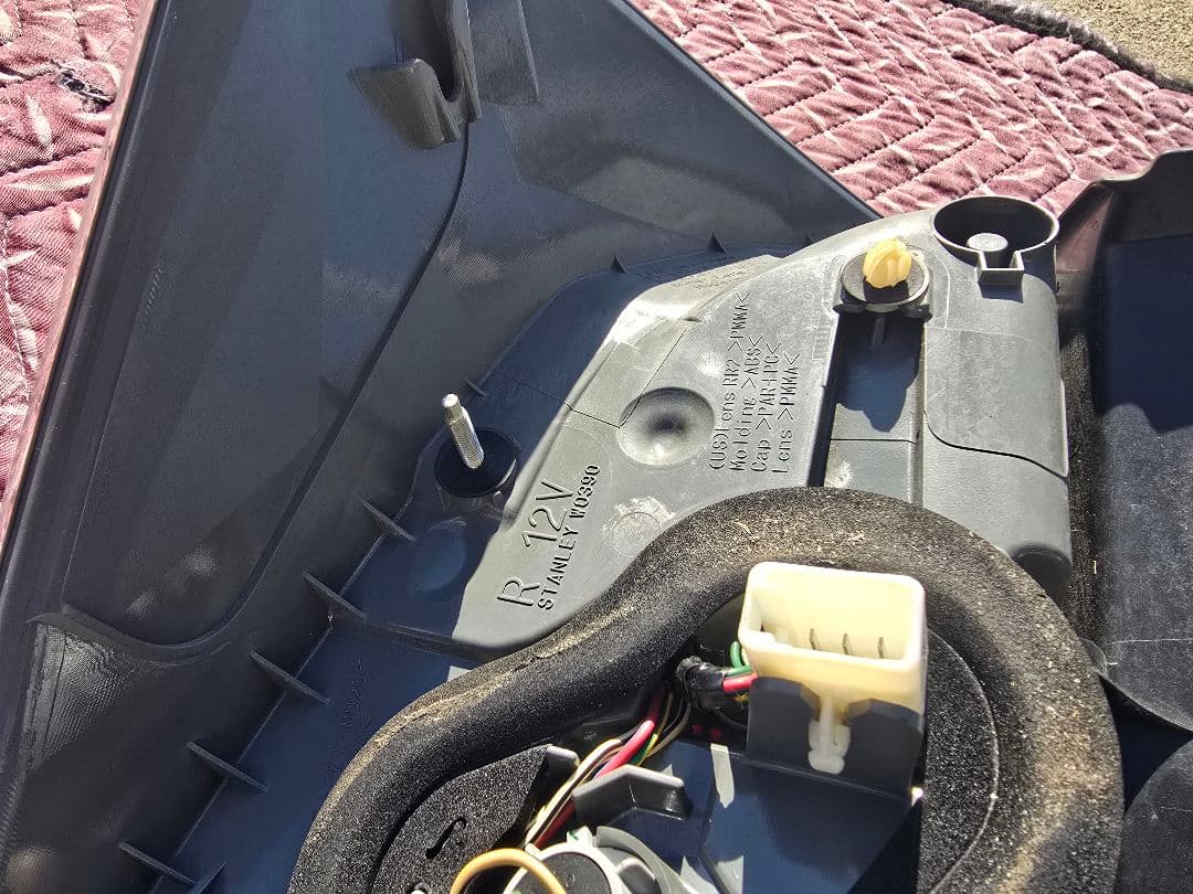 30プリウス G'z 純正テールランプ 左右セット！