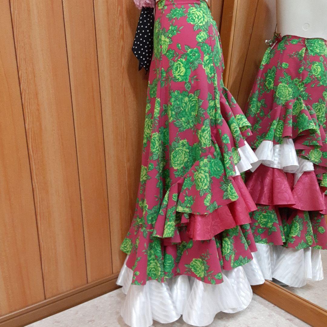 フラメンコ衣装☆ファルダのみ　サテンフリルとジャガード生地が華やかさを加えます♡