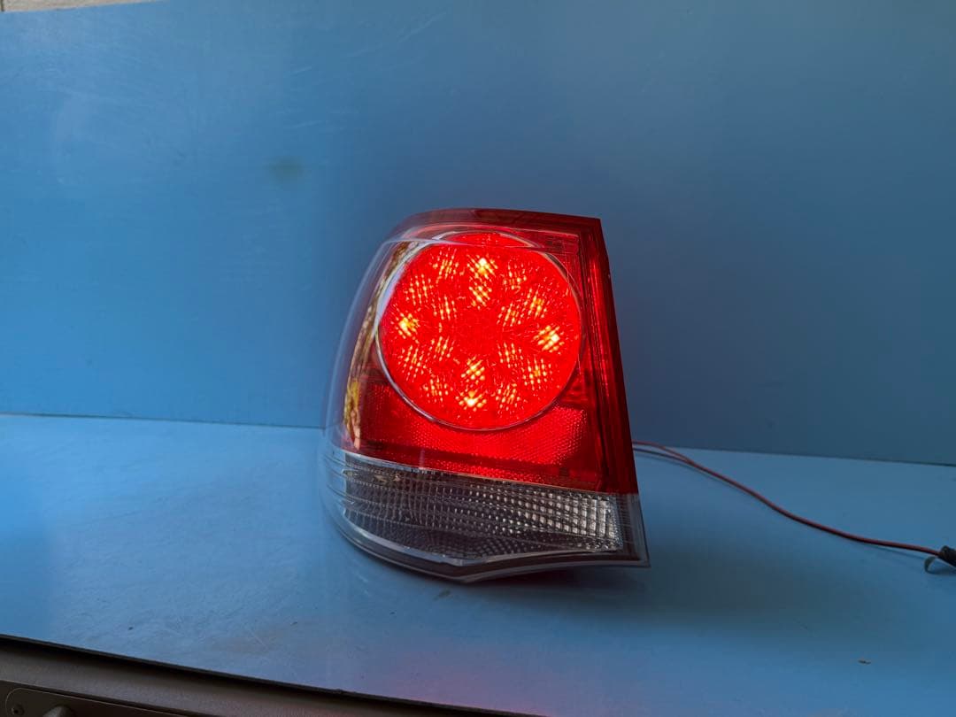 200系クラウン　アスリート後期　テールランプ　ライト　20クラウン　トヨタ　左