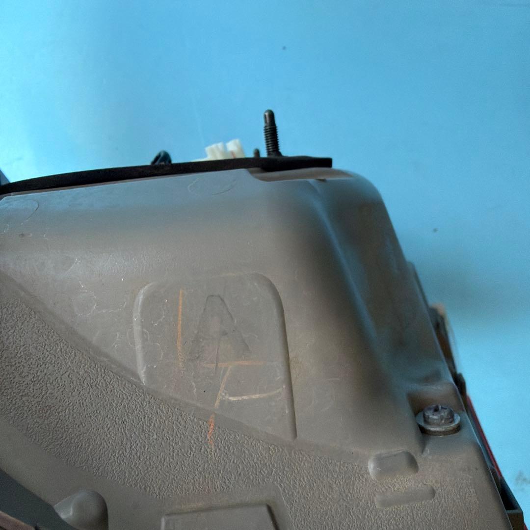 200系クラウン　アスリート後期　テールランプ　ライト　20クラウン　トヨタ　左