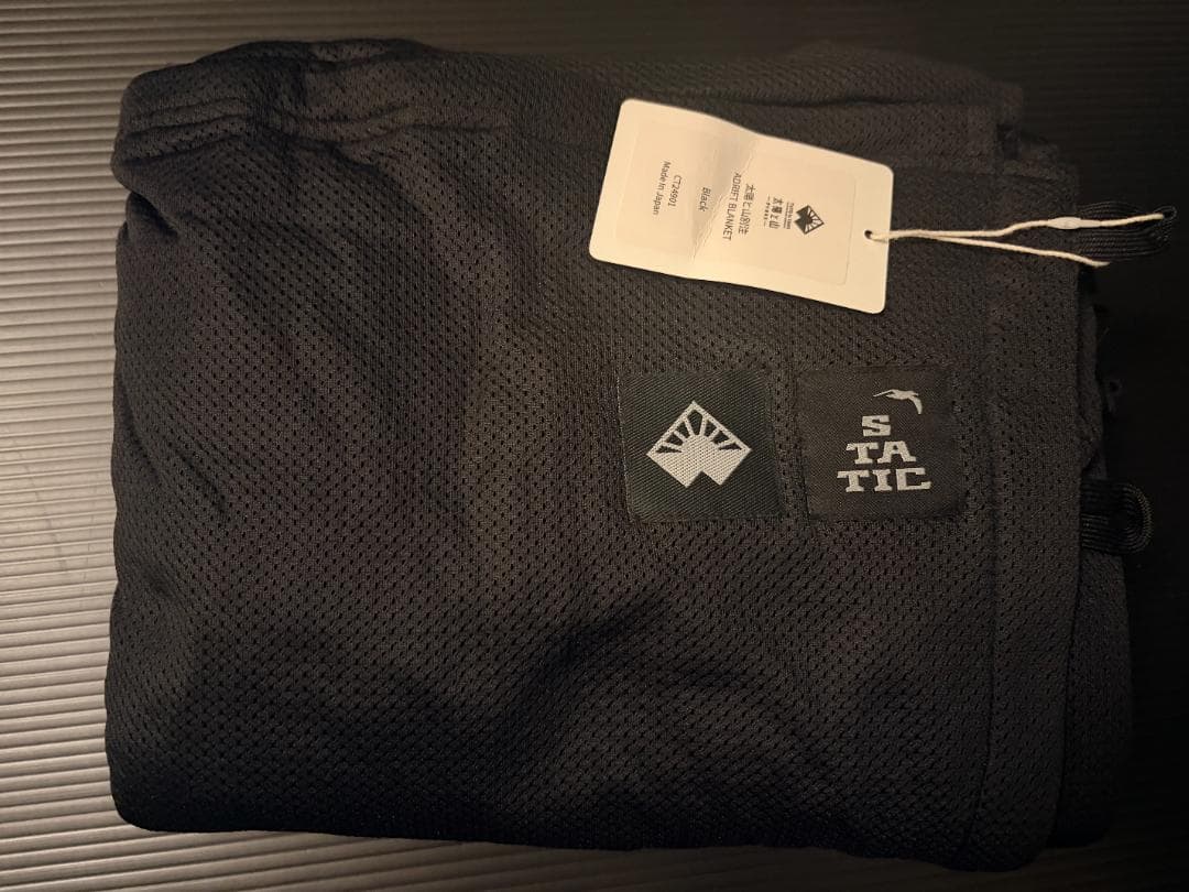 【新品】 太陽と山 別注 ADRIFT BLANKET Black アドリフト