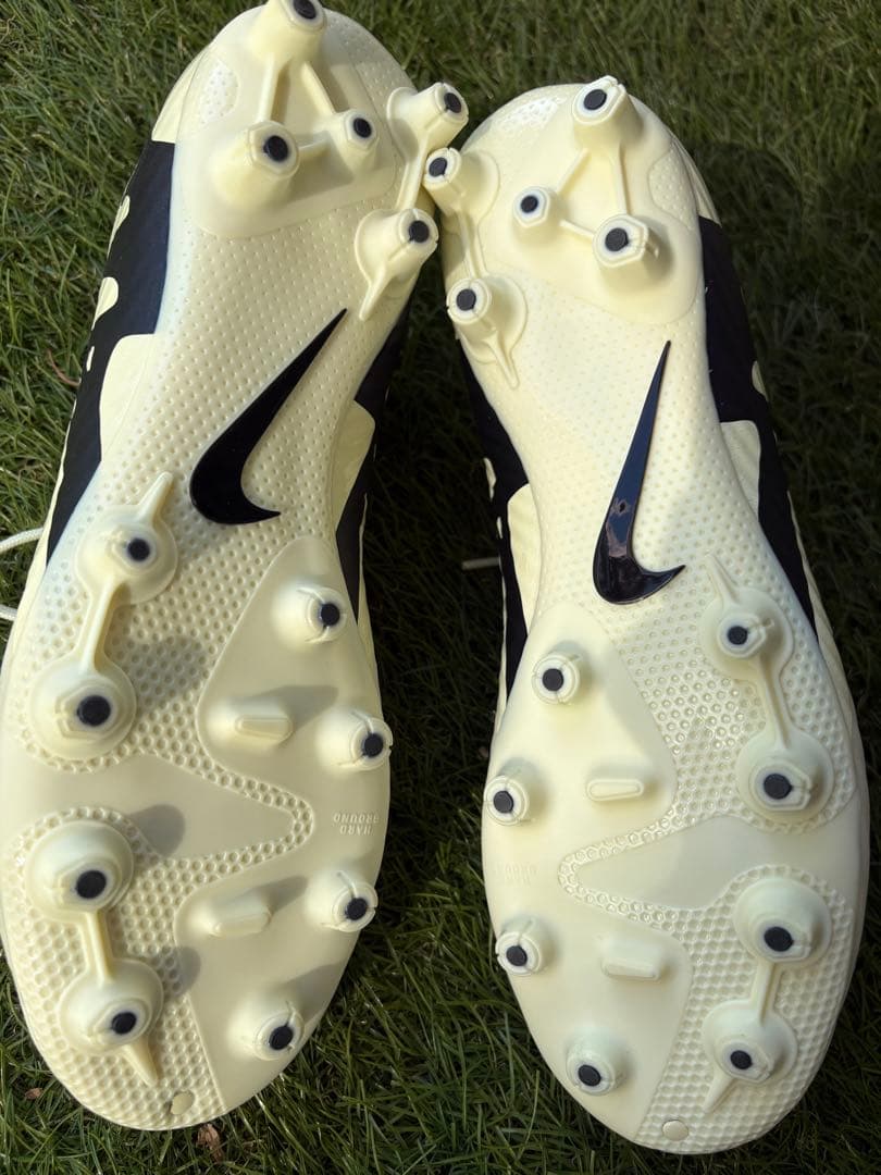 ナイキマーキュリアル ヴェイパー 15 アカデミー ローカット 26.5