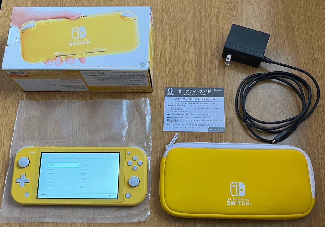 【公式収納ポーチ付き】Nintendo Switch LITE イエロー 本体